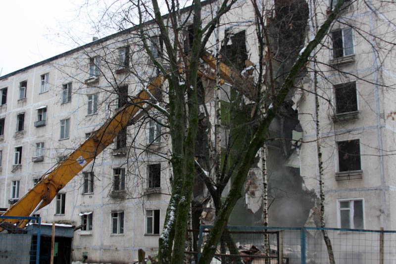 Еще одна пятиэтажка снесена в Москве